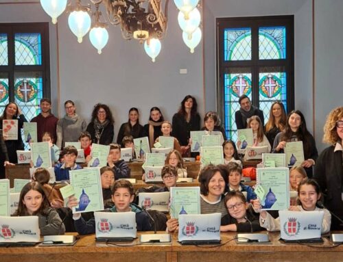 Il Consiglio Comunale dei Bambini scopre la leggenda del miracolo delle rose